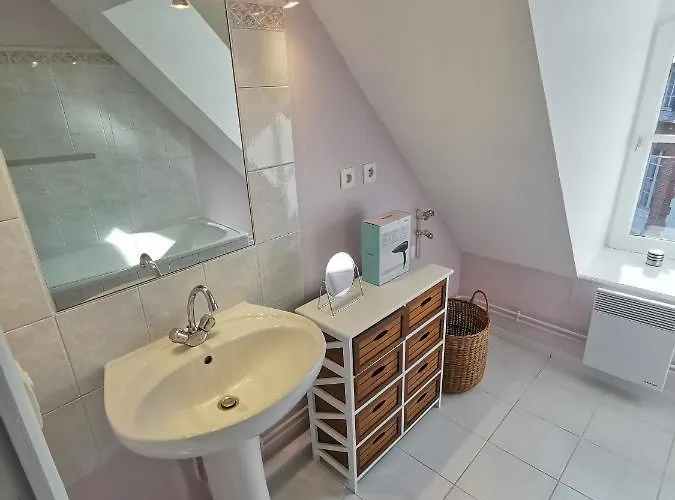 Les Bois Flottes 아파트